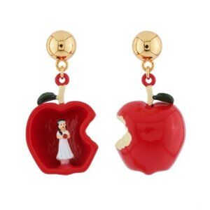 Les Nereides N2 Snow White In Poison Apple Stud Earring